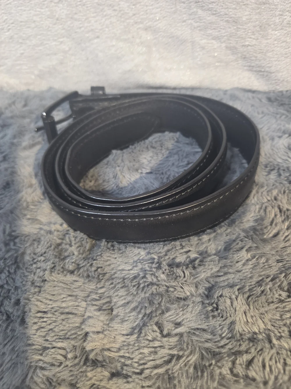 Men's Black Leather Belt - Classic Everyday Style